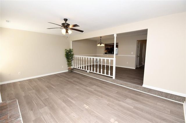 4025 Roebling LN, Virginia Beach, VA 23452