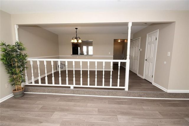 4025 Roebling LN, Virginia Beach, VA 23452