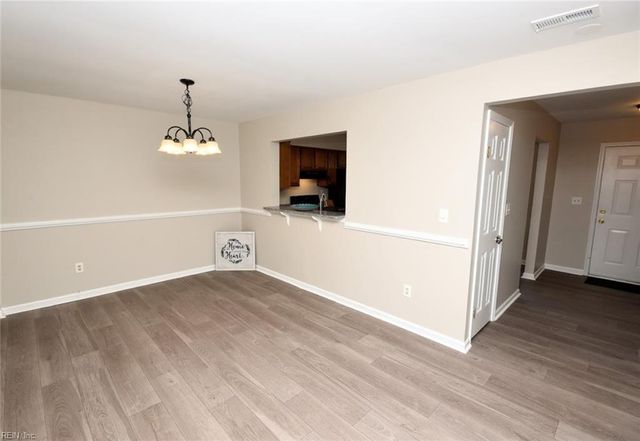 4025 Roebling LN, Virginia Beach, VA 23452