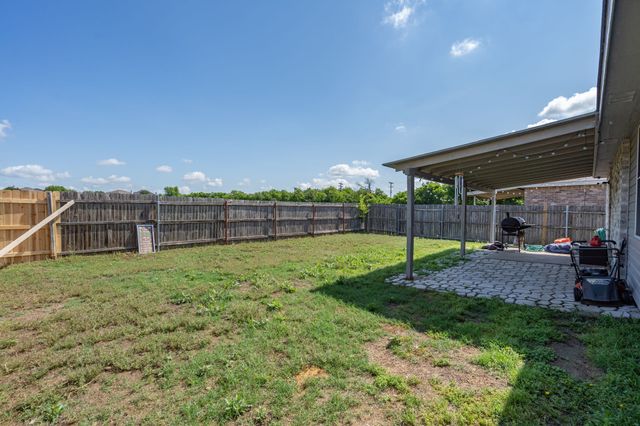 1973 Lariat Drive, Fort Worth, TX 76247