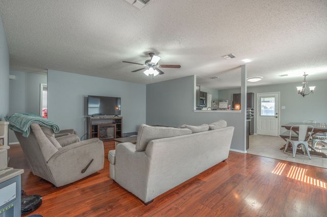 1973 Lariat Drive, Fort Worth, TX 76247