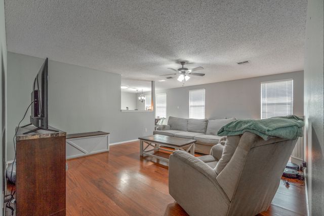 1973 Lariat Drive, Fort Worth, TX 76247