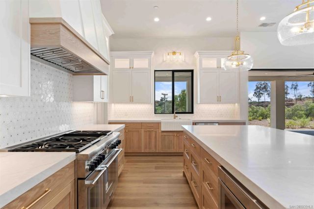 575 Twin Country Lane, Fallbrook, CA 92028