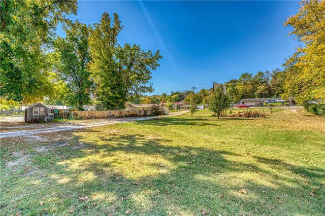 3983 S 7 Hwy, Harrison, AR 72601