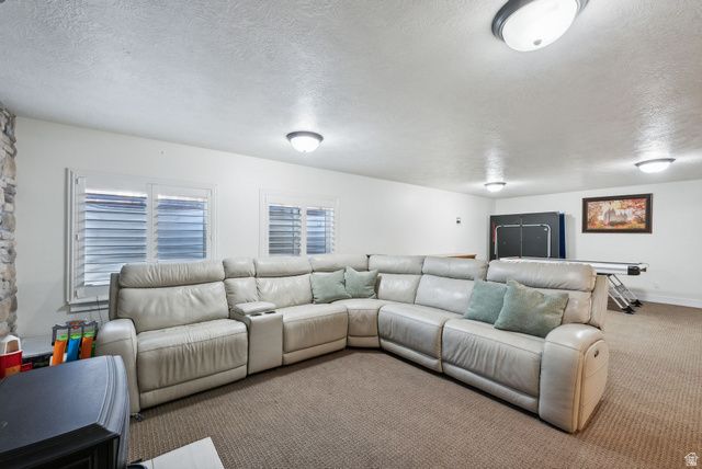 967 W YAMADA CT, Syracuse, UT 84075