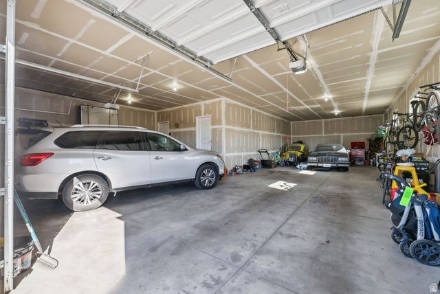 967 W YAMADA CT, Syracuse, UT 84075