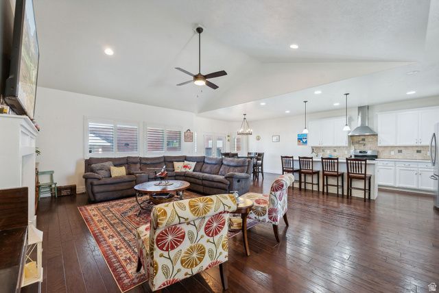 967 W YAMADA CT, Syracuse, UT 84075
