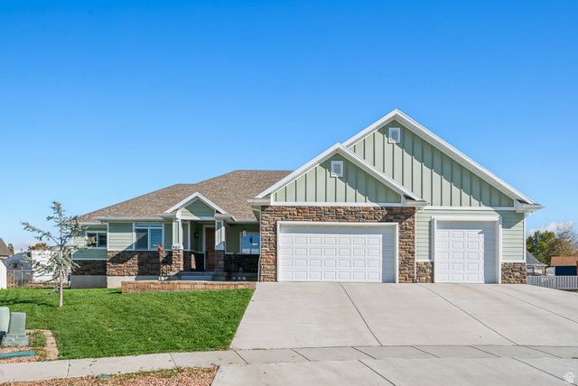 967 W YAMADA CT, Syracuse, UT 84075