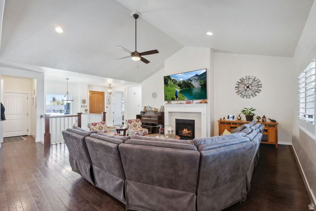 967 W YAMADA CT, Syracuse, UT 84075