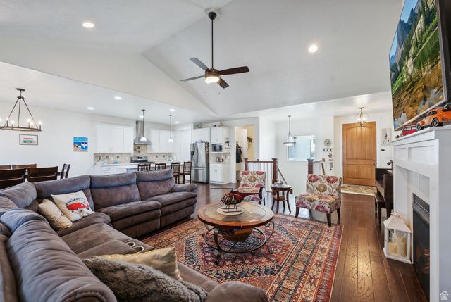 967 W YAMADA CT, Syracuse, UT 84075