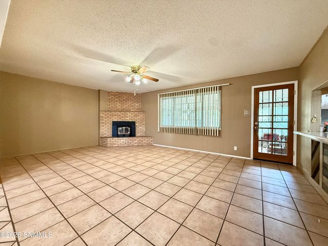 1650 Mariposa Drive, Las Cruces, NM 88001