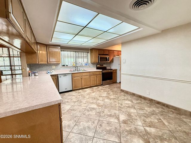 1650 Mariposa Drive, Las Cruces, NM 88001