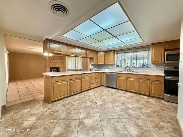 1650 Mariposa Drive, Las Cruces, NM 88001