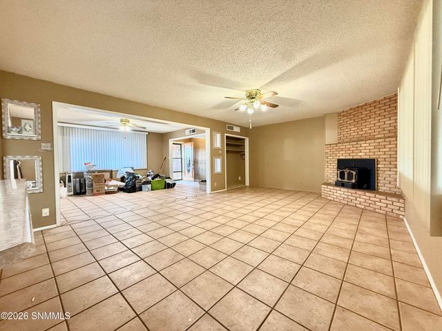 1650 Mariposa Drive, Las Cruces, NM 88001