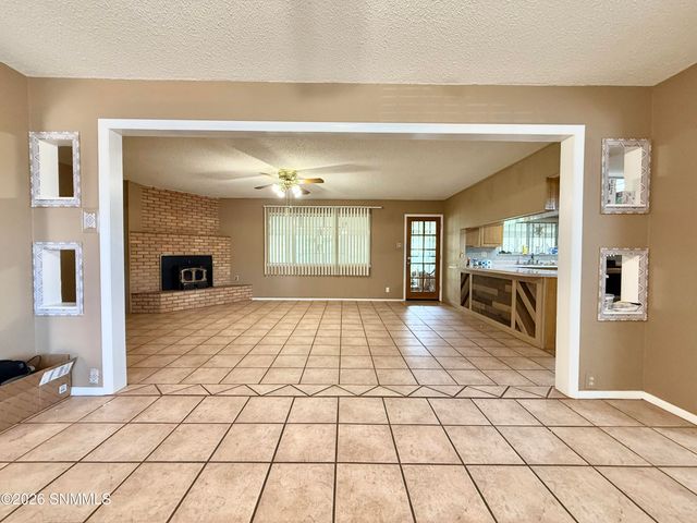 1650 Mariposa Drive, Las Cruces, NM 88001