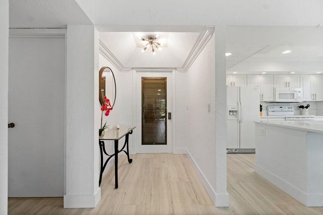 655 Brackenwood Cove, Palm Beach Gardens, FL 33418