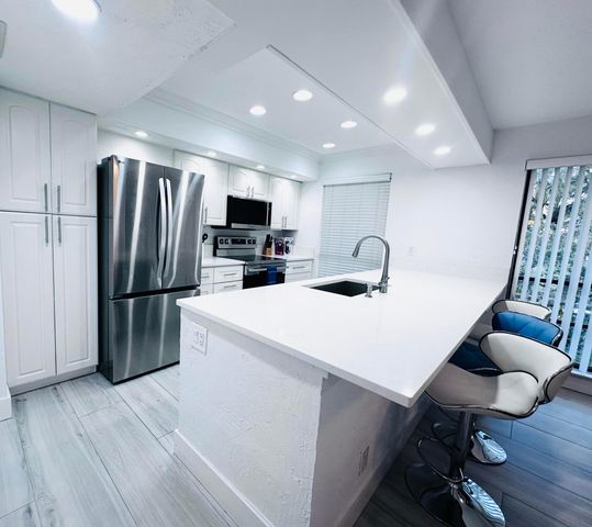 655 Brackenwood Cove, Palm Beach Gardens, FL 33418