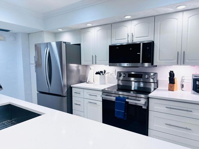 655 Brackenwood Cove, Palm Beach Gardens, FL 33418