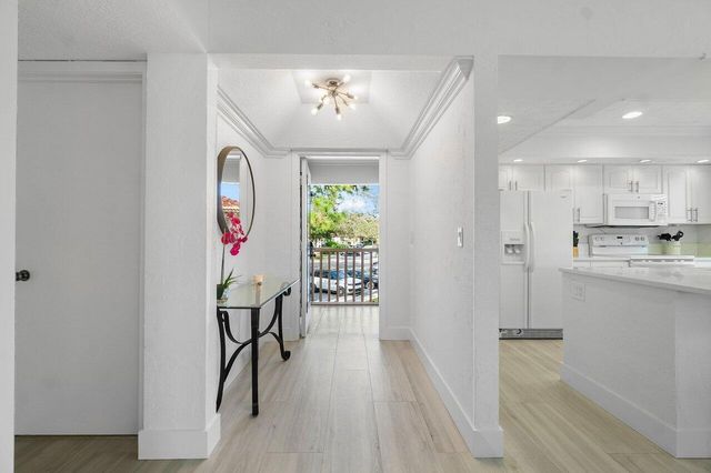 655 Brackenwood Cove, Palm Beach Gardens, FL 33418