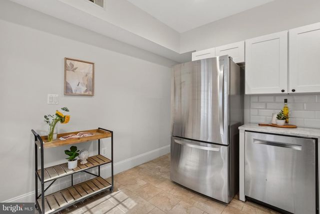 236 WARREN ST NE, Washington, DC 20002