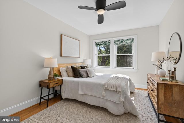 236 WARREN ST NE, Washington, DC 20002