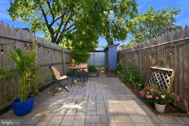 236 WARREN ST NE, Washington, DC 20002