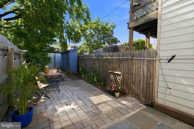 236 WARREN ST NE, Washington, DC 20002