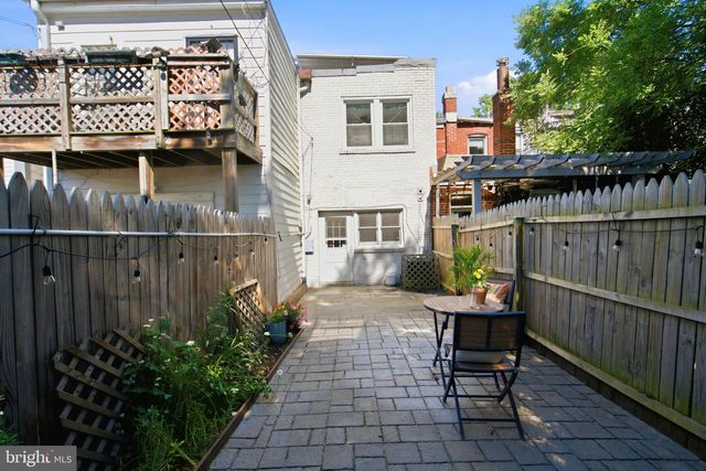 236 WARREN ST NE, Washington, DC 20002