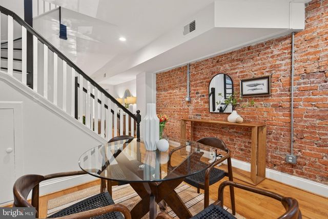 236 WARREN ST NE, Washington, DC 20002