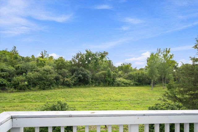 1709 Tumbleweed CIRCLE, West Bend, WI 53095