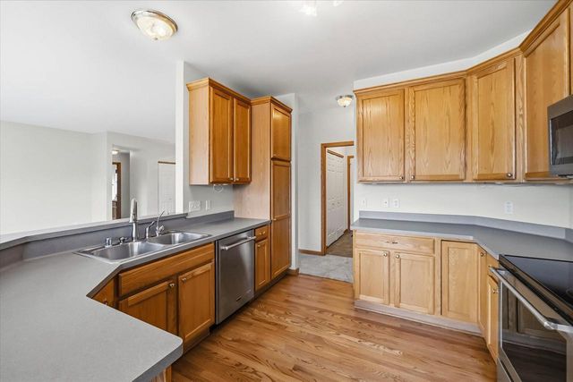 1709 Tumbleweed CIRCLE, West Bend, WI 53095