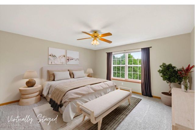 1709 Tumbleweed CIRCLE, West Bend, WI 53095