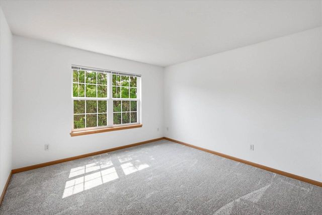 1709 Tumbleweed CIRCLE, West Bend, WI 53095