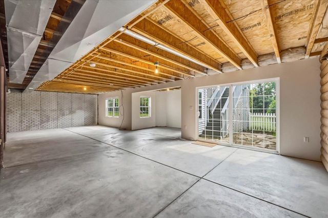 1709 Tumbleweed CIRCLE, West Bend, WI 53095