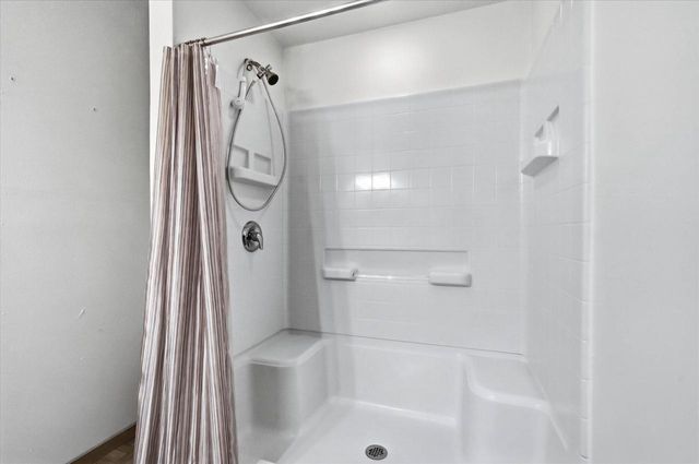 1709 Tumbleweed CIRCLE, West Bend, WI 53095