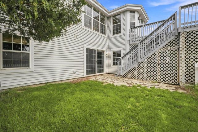 1709 Tumbleweed CIRCLE, West Bend, WI 53095