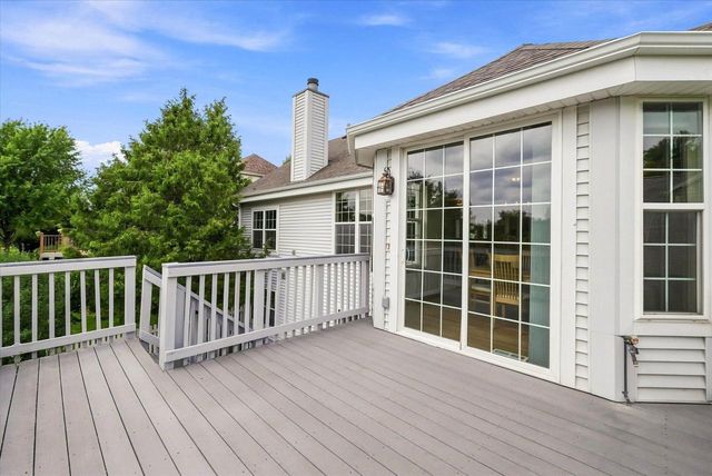 1709 Tumbleweed CIRCLE, West Bend, WI 53095
