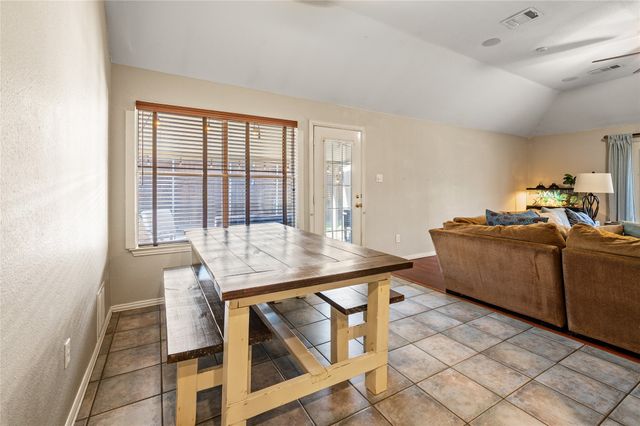 2212 Pinto Lane, Lewisville, TX 75067