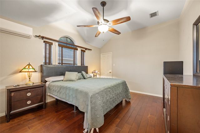 2212 Pinto Lane, Lewisville, TX 75067