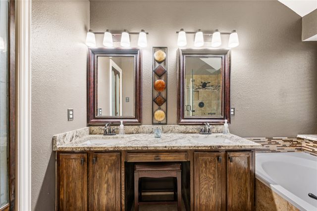 2212 Pinto Lane, Lewisville, TX 75067