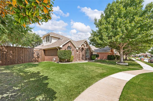2212 Pinto Lane, Lewisville, TX 75067