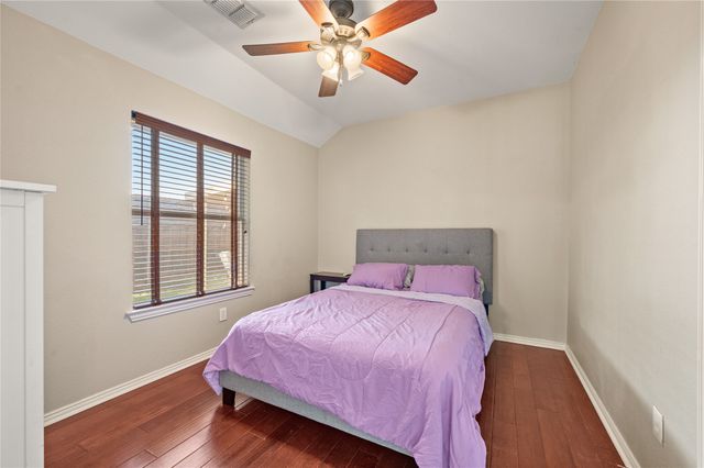 2212 Pinto Lane, Lewisville, TX 75067