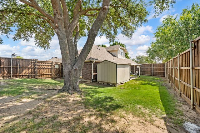 2212 Pinto Lane, Lewisville, TX 75067