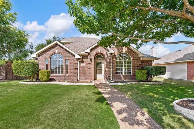 2212 Pinto Lane, Lewisville, TX 75067