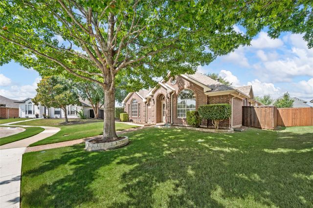 2212 Pinto Lane, Lewisville, TX 75067