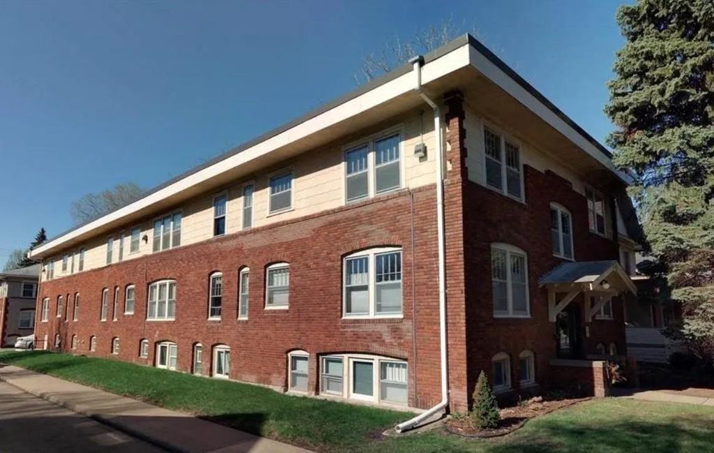 1702 Laurel Avenue, Saint Paul, MN 55104 — exterior