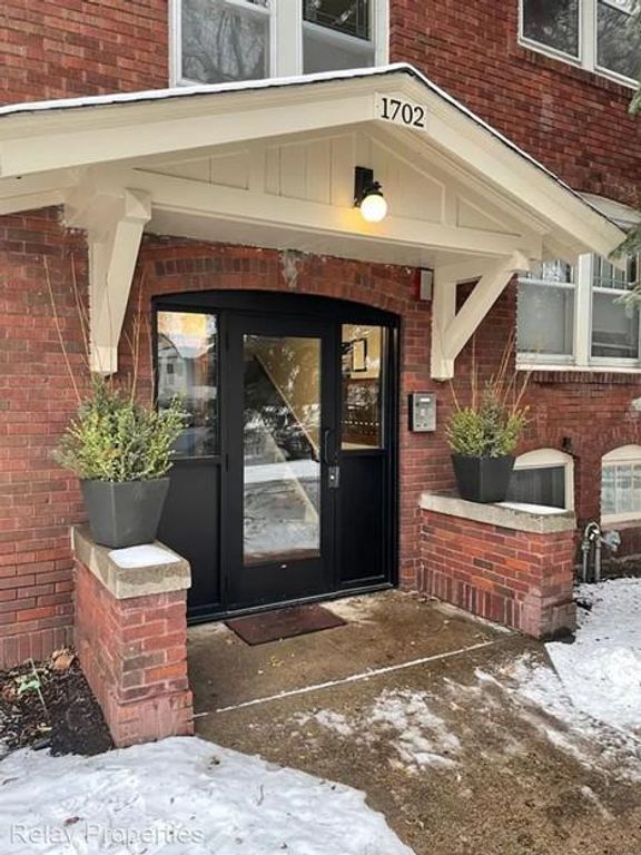 1702 Laurel Avenue, Saint Paul, MN 55104 — photo 2