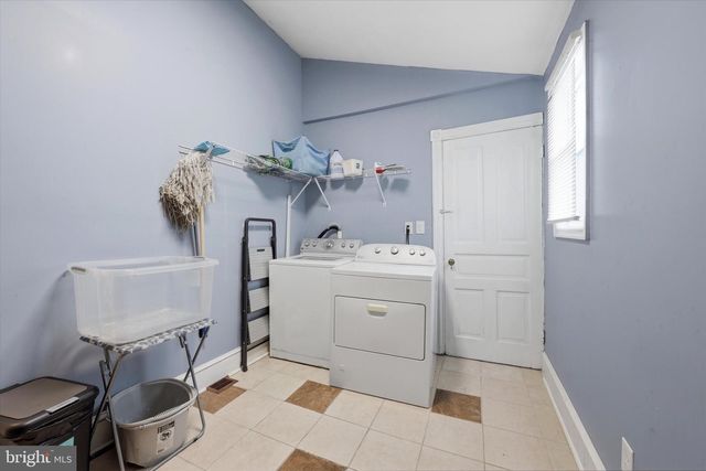 15 S FRONT ST, Darby, PA 19023