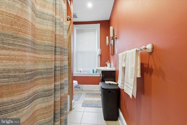 15 S FRONT ST, Darby, PA 19023