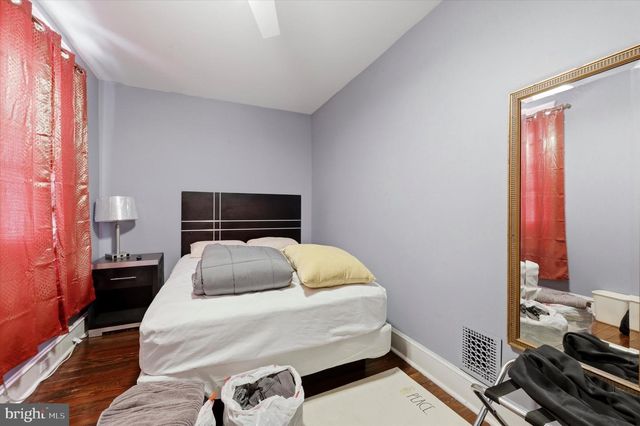 15 S FRONT ST, Darby, PA 19023